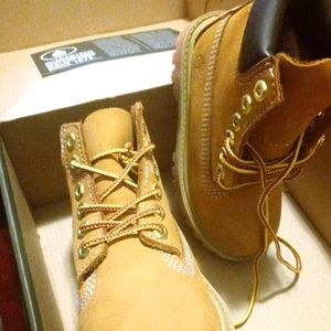 9c Boys Timberland Boots